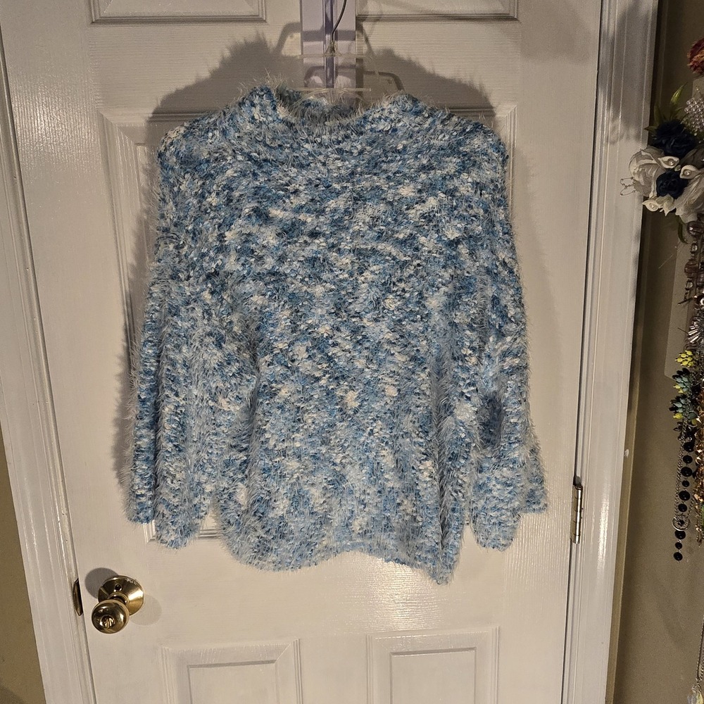Ruby Rd Womens Blue White Eyelash Knit Fuzzy Crew Neck Sweater Size Medium